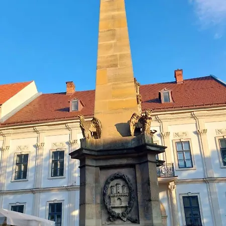De Lux Central, P-ta Matei Corvin Kluż-Napoka