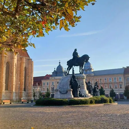 De Lux Central, P-ta Matei Corvin