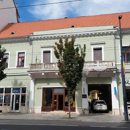De Lux Central, P-ta Matei Corvin Kluż-Napoka